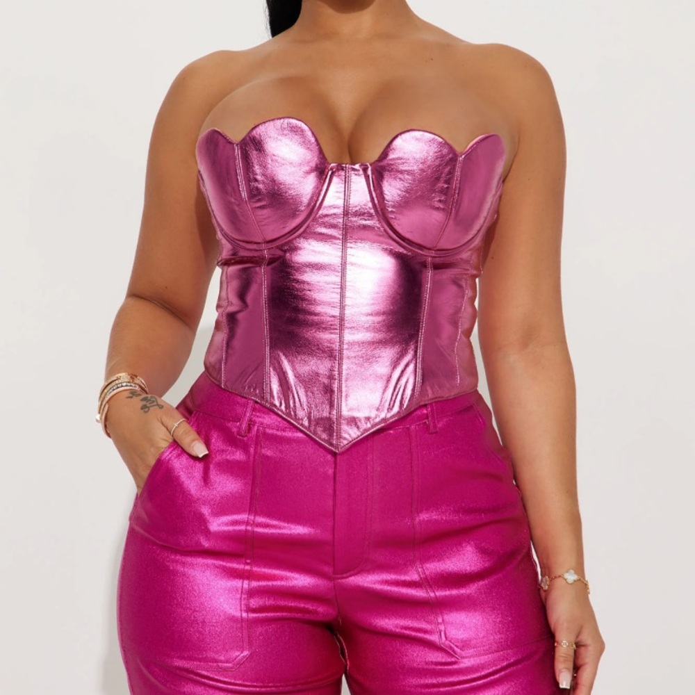 Metallic corset top 💓